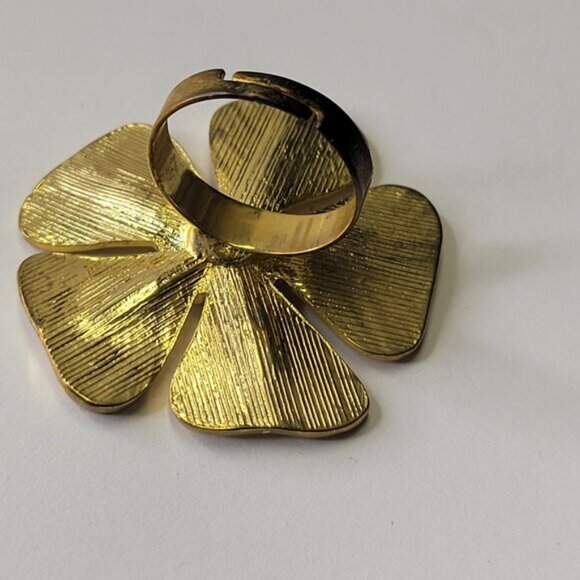 White Enamelled Flower Ring with Crystals- Adjustable Band - Picture 2 of 6